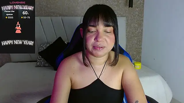 Snapshot of AliceSmity__ chatting on May 2026 12:14:01 PM AliceSmity online show from May 2026 12:14:01 PM