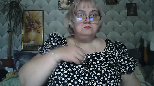 MarinaFarina53 online show from June 2026 05:13:01 AM