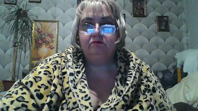 MarinaFarina53 online show from June 2026 09:04:01 PM