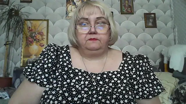 MarinaFarina53 online show from June 2026 08:01:02 AM