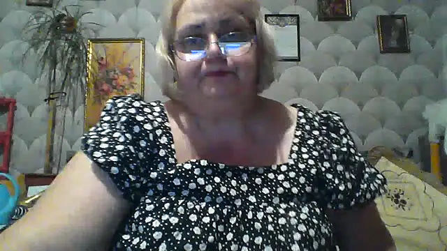 MarinaFarina53 online show from June 2026 06:14:01 PM