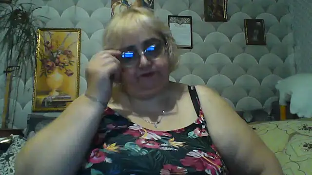 MarinaFarina53 online show from June 2026 05:22:01 PM