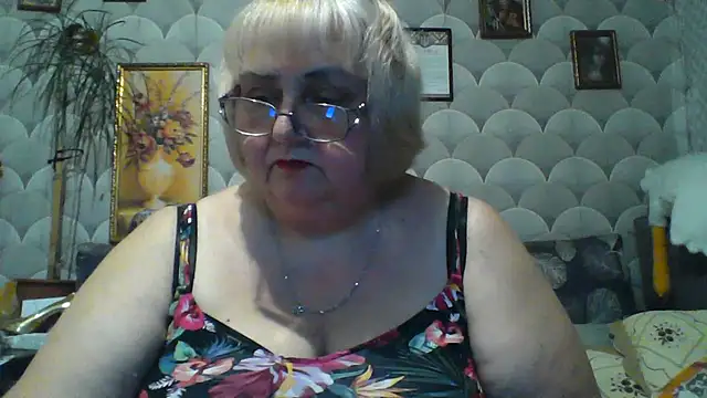 MarinaFarina53 online show from June 2026 05:18:02 PM