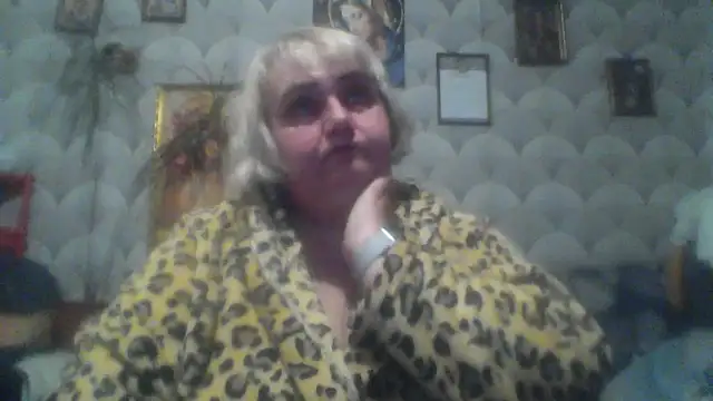 MarinaFarina53 online show from May 2026 07:29:01 PM