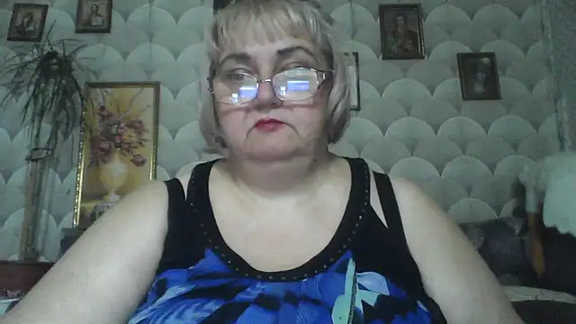 MarinaFarina53 online show from June 2026 07:02:02 AM