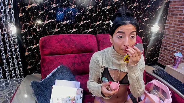 LunaiXMoon  online show from May 2026 11:49:02 AM