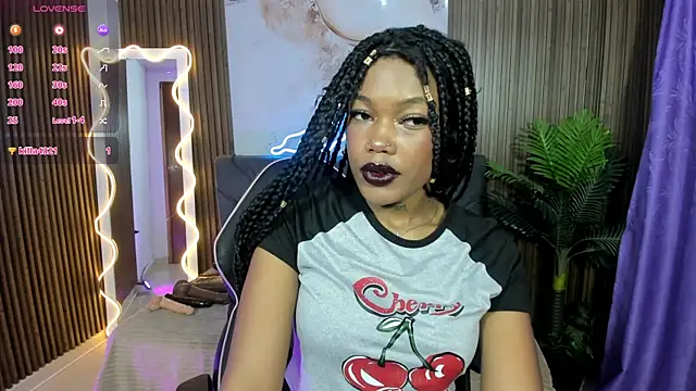 Snapshot of CRISTALBROKE_TAY chatting on June 2026 07:02:02 PM CRISTALBROKE TAY online show from June 2026 07:02:02 PM