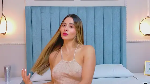 Snapshot of Serena-Virelli chatting on May 2026 11:05:02 AM Serena-Virelli online show from May 2026 11:05:02 AM