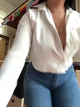 Nina vell online show from June 2026 12:58:02 PM
