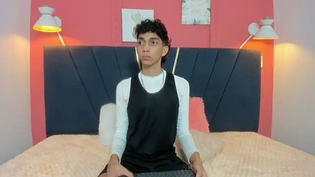 ero boy40 online show from June 2026 04:10:02 AM