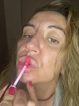 Shashaluxury online show from May 2026 10:57:01 PM