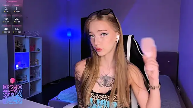 Snapshot of callme_eva chatting on July 2026 11:09:02 PM callme eva online show from July 2026 11:09:02 PM