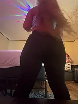 Missprettythang online show from May 2026 06:48:02 PM