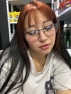 Snapshot of meganvixi_ chatting on May 2026 04:10:02 AM meganvixi online show from May 2026 04:10:02 AM
