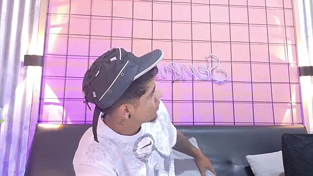 criss hardcock  online show from May 2026 01:15:02 PM