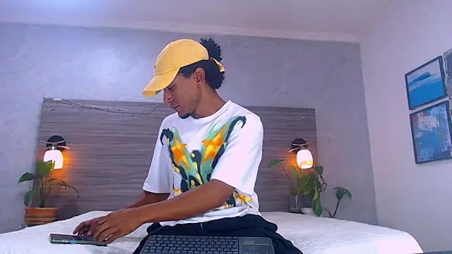 Dilan Hall online show from June 2026 07:33:01 PM