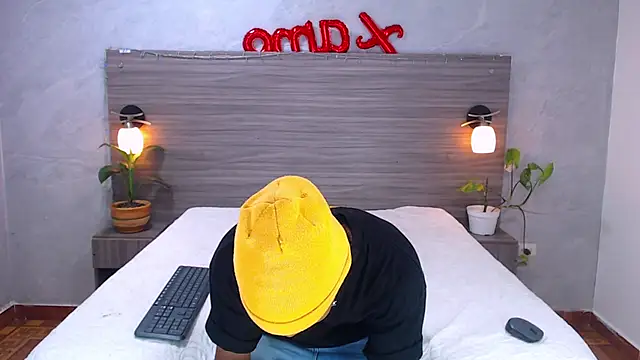 Dilan Hall online show from June 2026 08:03:01 PM