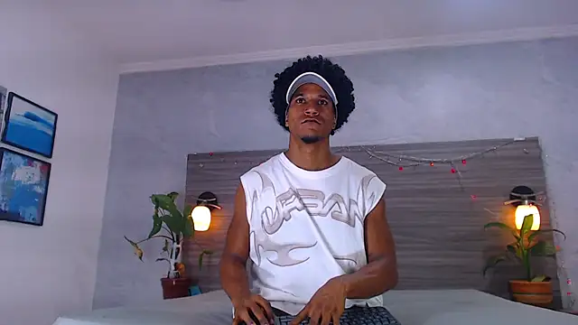 Dilan Hall online show from May 2026 04:02:02 PM