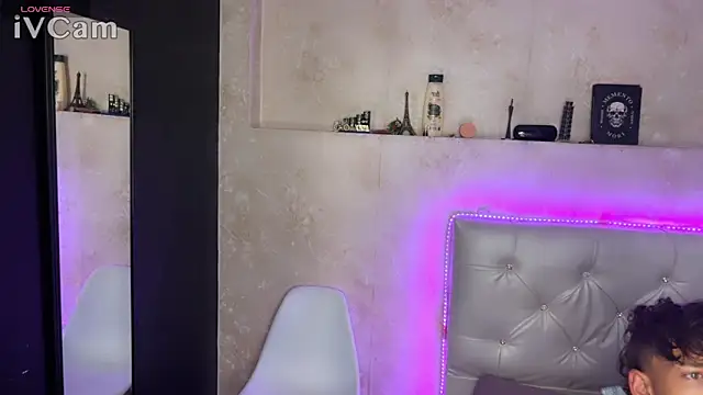 ESTEFAN HILLS online show from May 2026 08:24:01 AM