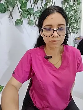 alanahot94 online show from June 2026 09:31:02 PM