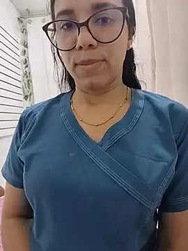 alanahot94 online show from June 2026 08:58:01 PM