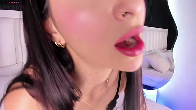 Snapshot of Martina_Gracex chatting on June 2026 05:18:02 PM Martina Gracex online show from June 2026 05:18:02 PM