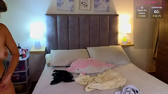 Victoria Hils online show from June 2026 05:12:02 PM