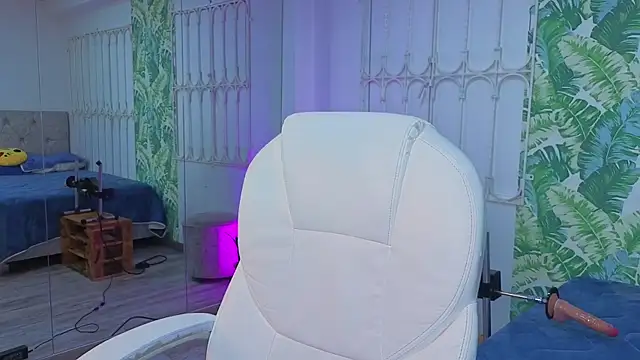 Snapshot of baby_julieta00 chatting on May 2026 04:41:01 AM baby julieta00 online show from May 2026 04:41:01 AM