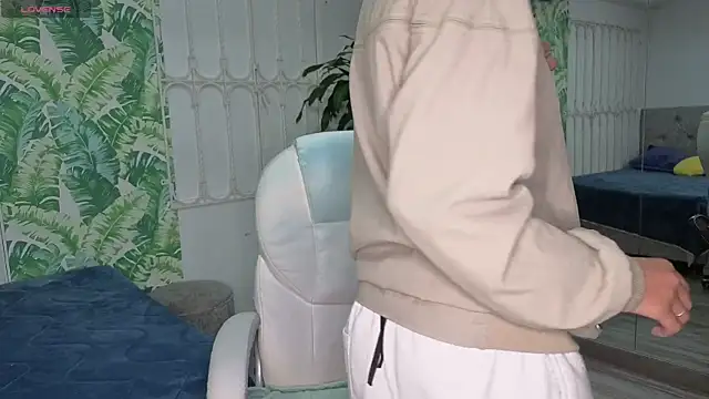 Snapshot of baby_julieta00 chatting on June 2026 12:22:01 PM baby julieta00 online show from June 2026 12:22:01 PM