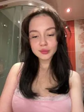 Snapshot of EvaHearts chatting on May 2026 10:30:01 PM EvaHearts online show from May 2026 10:30:01 PM