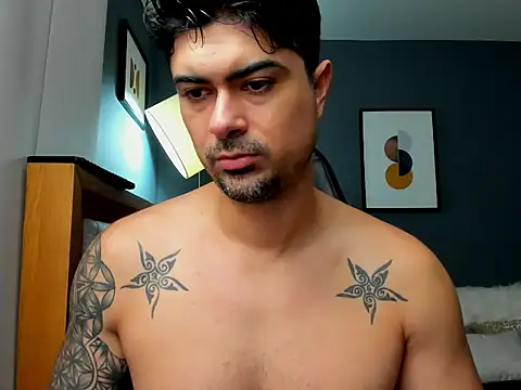 Snapshot of ZEI-001 chatting on May 2026 02:18:01 AM ZEI-001 online show from May 2026 02:18:01 AM