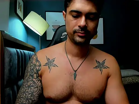 Snapshot of ZEI-001 chatting on May 2026 03:28:01 AM ZEI-001 online show from May 2026 03:28:01 AM
