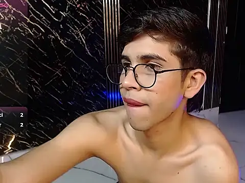Snapshot of joshua_saenz_ chatting on May 2026 07:47:02 AM joshua saenz online show from May 2026 07:47:02 AM