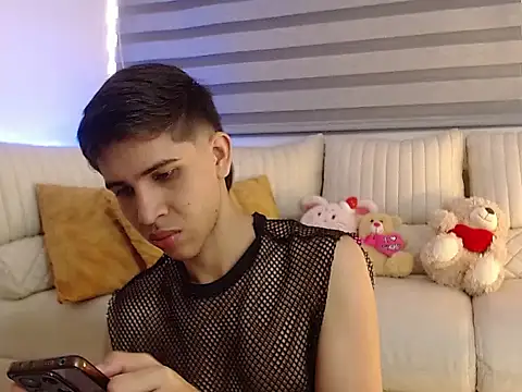 joshua saenz  online show from July 2026 08:15:01 PM