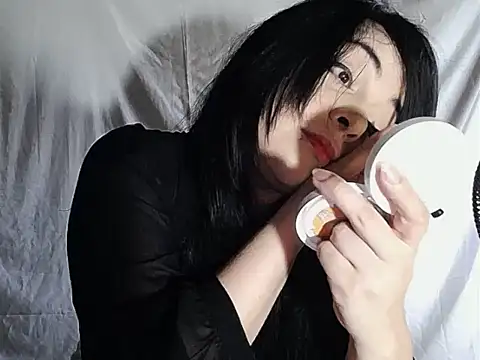 DarkRoseUwU online show from June 2026 09:15:02 PM