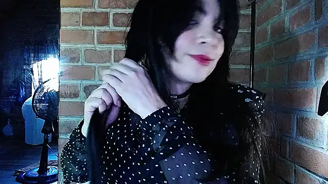 DarkRoseUwU online show from June 2026 09:42:02 PM