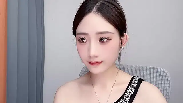  222Mia online show from June 2026 08:35:01 AM