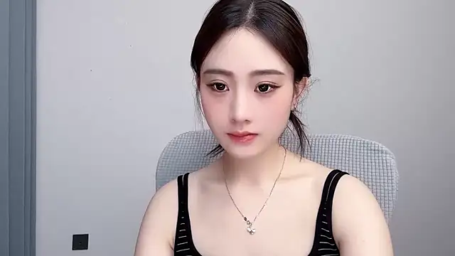  222Mia online show from June 2026 04:11:02 AM