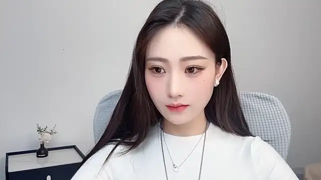  222Mia online show from May 2026 03:04:01 AM
