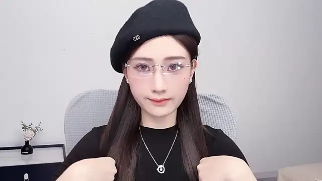  222Mia online show from May 2026 05:29:02 AM