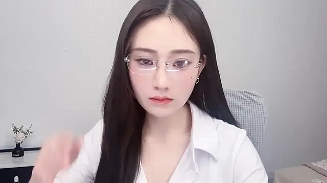  222Mia online show from May 2026 11:20:01 AM