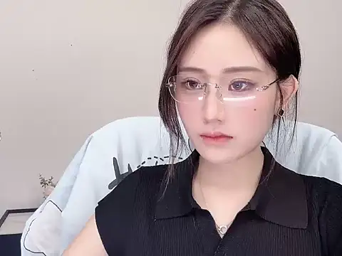  222Mia online show from May 2026 05:31:02 AM