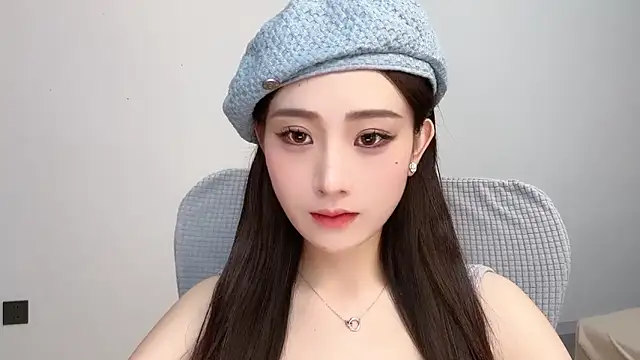  222Mia online show from May 2026 09:16:01 AM