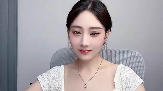  222Mia online show from June 2026 03:12:02 AM