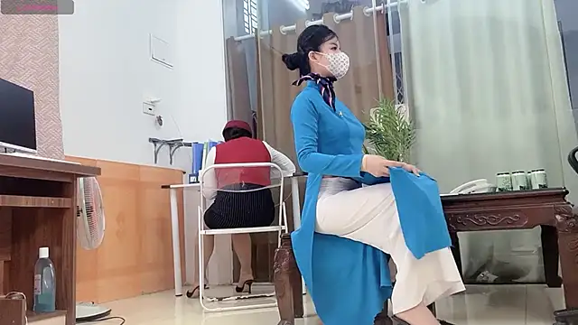 Snapshot of Mono-StewardessMysa chatting on May 2026 08:11:02 AM Mono-StewardessMysa online show from May 2026 08:11:02 AM