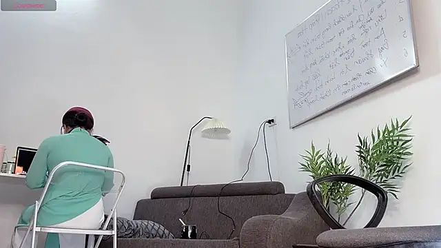 Snapshot of Mono-StewardessMysa chatting on June 2026 08:04:02 AM Mono-StewardessMysa online show from June 2026 08:04:02 AM