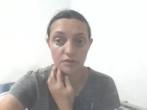 Kimmy Webb online show from June 2026 06:19:02 PM