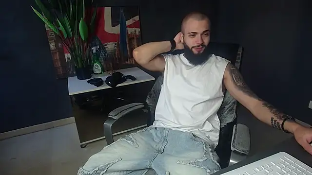 OscarWillss online show from June 2026 04:34:02 AM