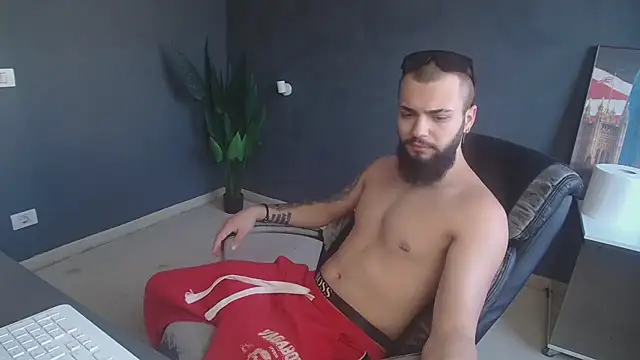 OscarWillss online show from June 2026 04:54:01 AM