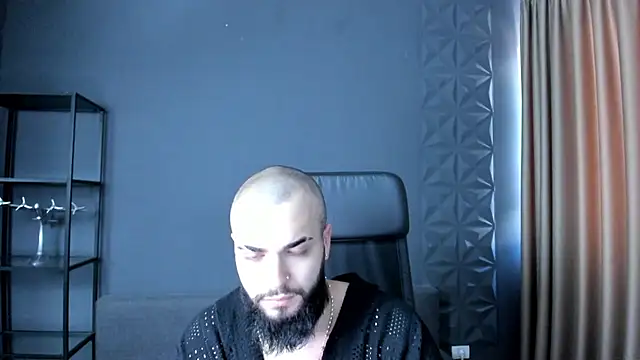 OscarWillss online show from May 2026 04:20:02 AM